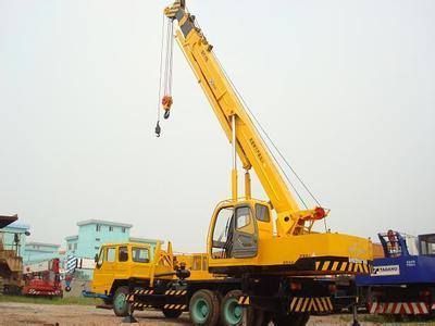 秦皇島吊車出租市場全解析 價格、服務與優選公司指南